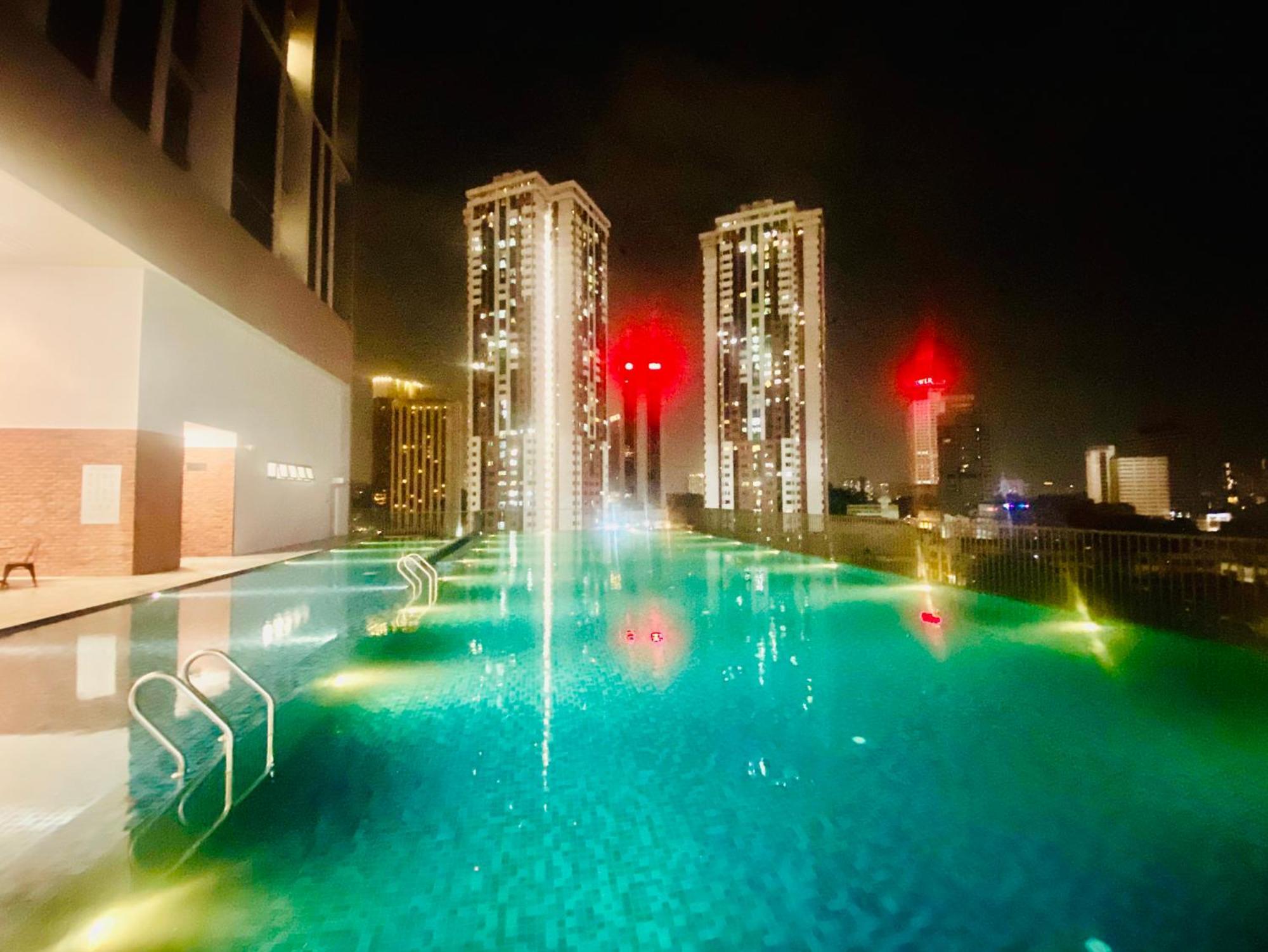 Chambers Residences Zfj World *